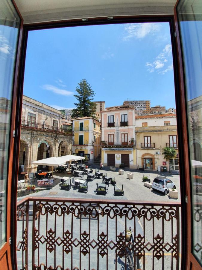 La Meridiana - Centro Storico Di Pizzo Екстериор снимка